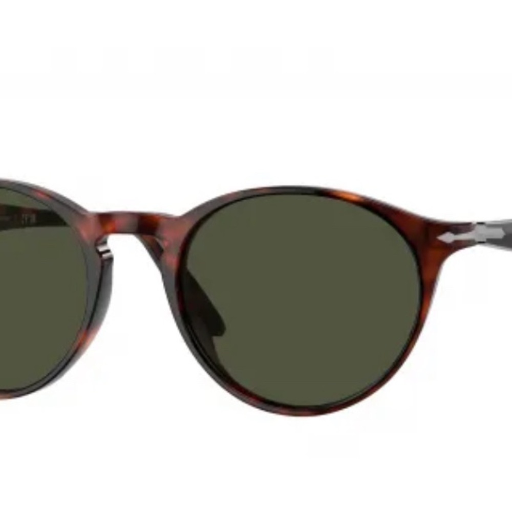 Tortoise Shell Round Sunglasses